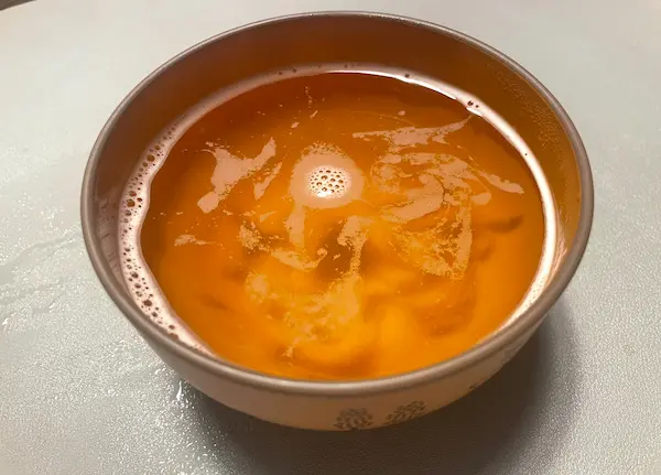 お椀に入っただし汁